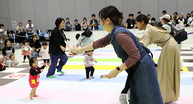 画像　ハイパーとことこあんよレース
